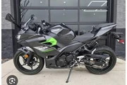 $7000 : Kawasaki Ninja 400 2023 thumbnail