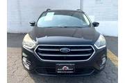 2017 Escape Titanium 4WD en Newark