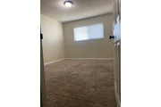 Renting a room for one person. en Bakersfield