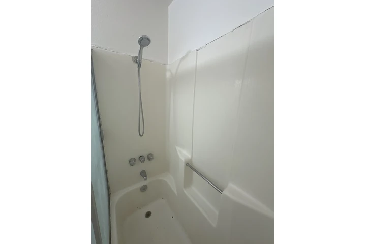 $1100 : Cuarto en Renta image 5
