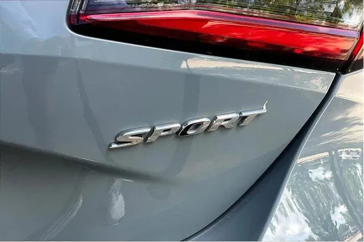 $25990 : Honda Civic 2022 Sport 4dr H image 8