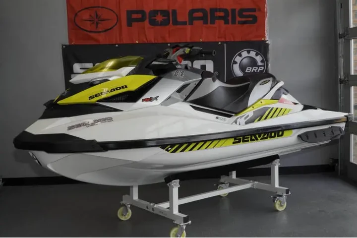 $12777 : 2016 Sea-Doo RXP-X image 3