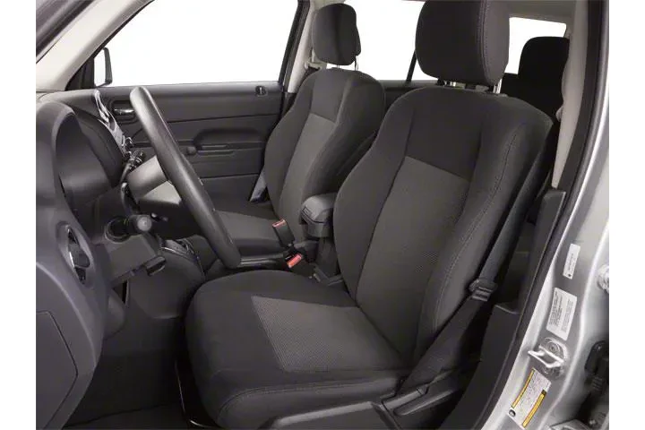 Jeep Patriot 2013 Sport 4dr image 9