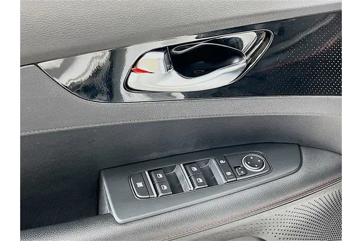 $19975 : Kia Forte 2021 GT 4dr Sedan image 9