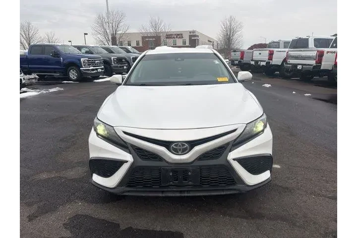 $24000 : Toyota Camry 2022 AWD SE 4dr image 2