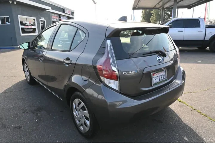 $8498 : 2015 Prius c Four image 8