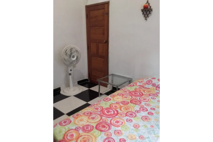 $550000 : ARRIENDO HABITACION AMOBLADA image 5