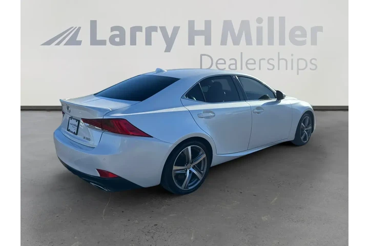$21317 : Lexus IS 300 2018 4dr Sedan image 5