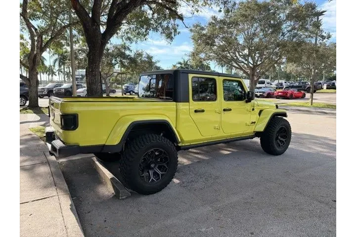 $31000 : Jeep Gladiator 2023 4x4 Spor image 5