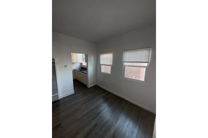 $2000 : Apartamento Grande 1 recámara image 7