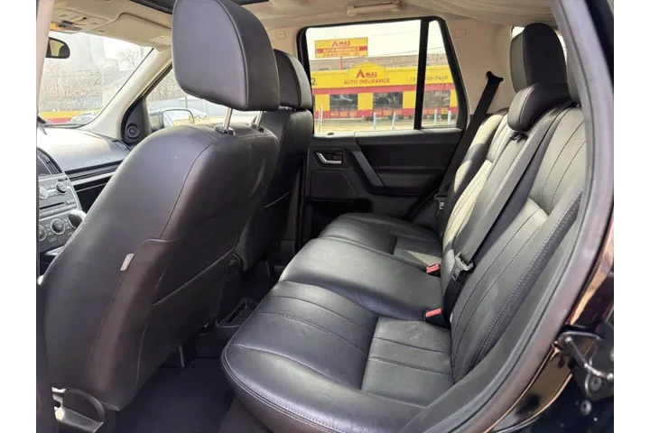 $7995 : 2014 Land Rover LR2 image 8