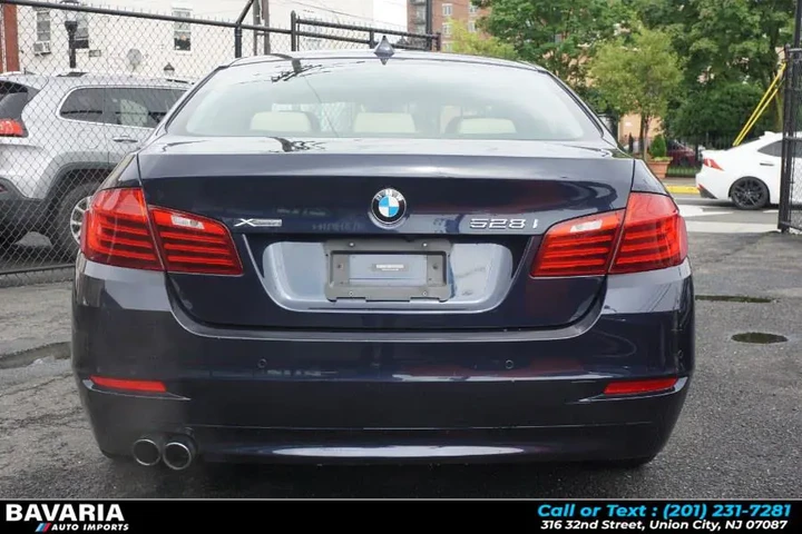 $12895 : 2016 5 Series 4dr Sdn 528i xD image 6
