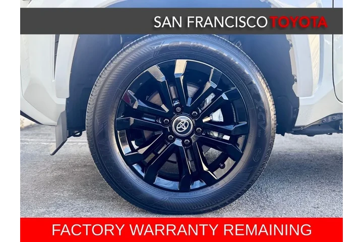 $3108 : Gold Certified 2026 4Runner i image 9