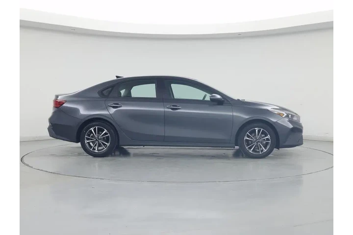 $16998 : Kia Forte 2024 LXS 4dr Sedan image 7