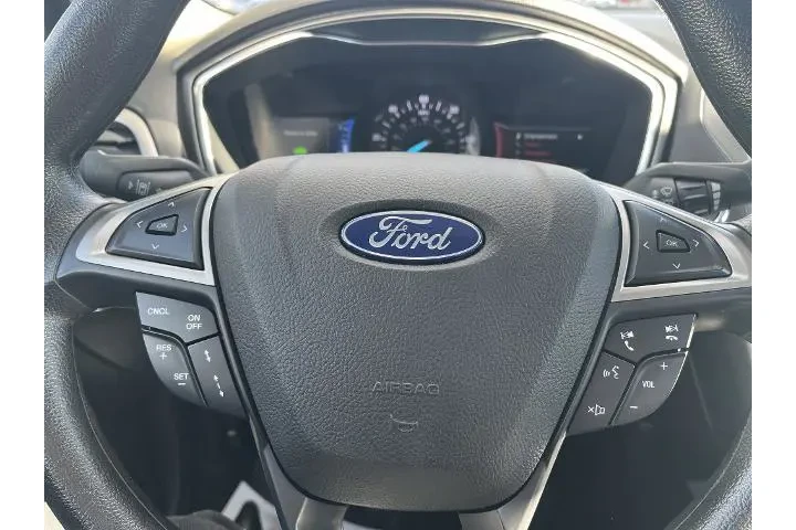 $18988 : Ford Fusion Hybrid 2020 SE 4 image 3