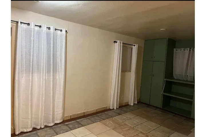 $1000 : SE RENTA UNA RECAMARA EN ELA image 3