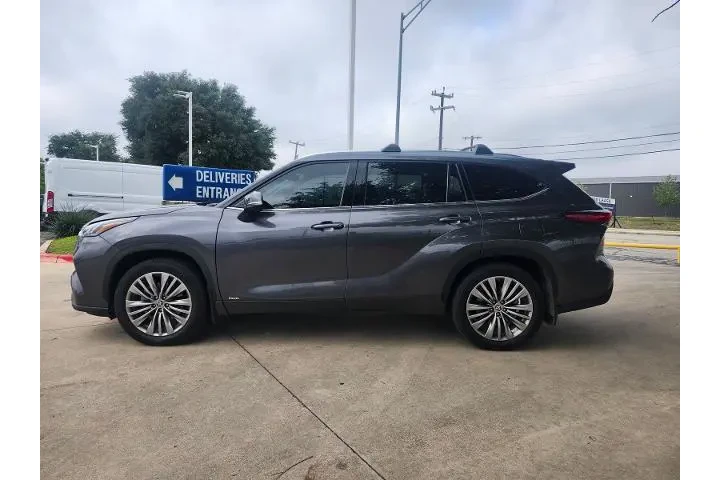 $39773 : Toyota Highlander Hybrid 202 image 6