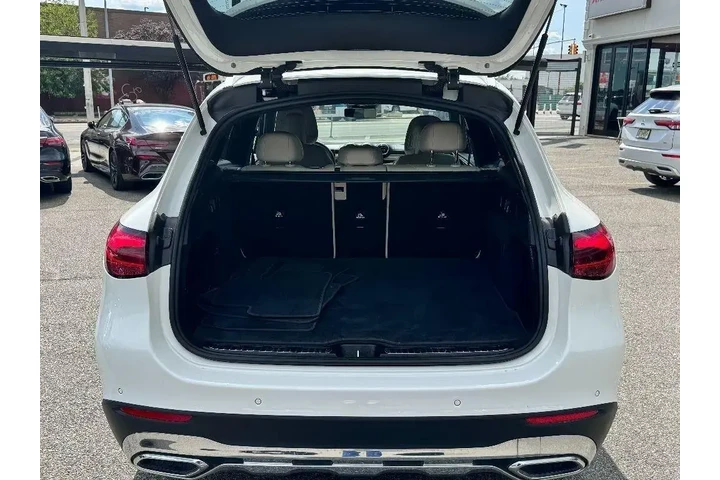 $38795 : Mercedes-Benz GLC 2023 AWD G image 10