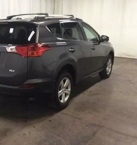 $8500 : **2013 TOYOTA RAV4 XLE**SUV** image 4