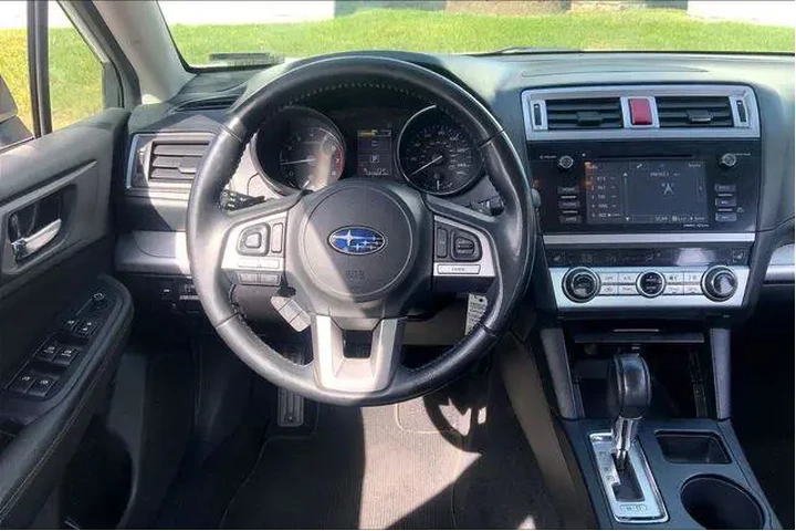 $11985 : Subaru Legacy 2016 AWD 2.5i image 5