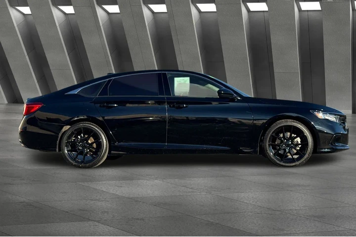 $25500 : Honda Accord 2022 Sport Spec image 7