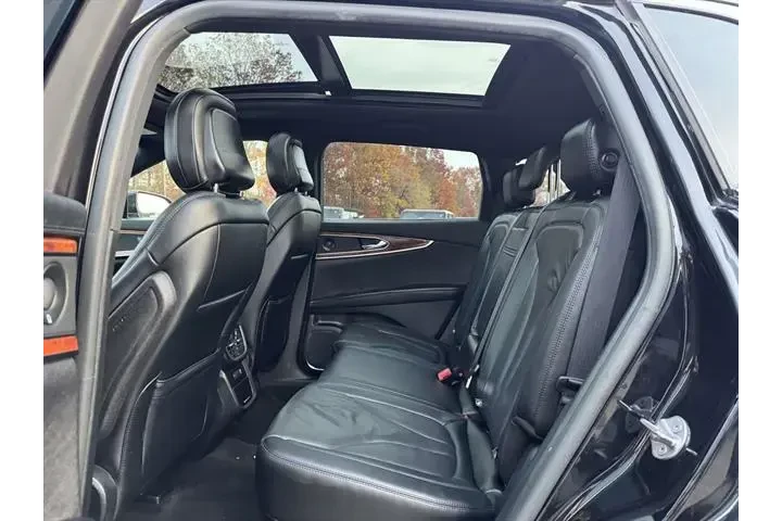 $23995 : Lincoln Nautilus 2020 AWD Re image 10