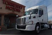 $29995 : Pre-Owned 2014 Cascadia CA113 thumbnail