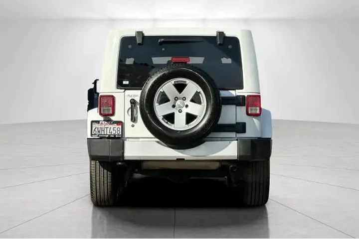 $14995 : Jeep Wrangler 2012 4x4 Sahar image 4