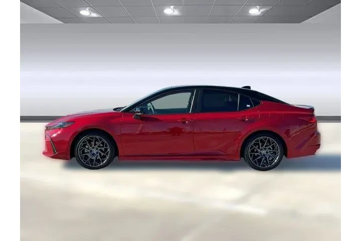 $31898 : Toyota Camry 2025 SE 4dr Sed image 2