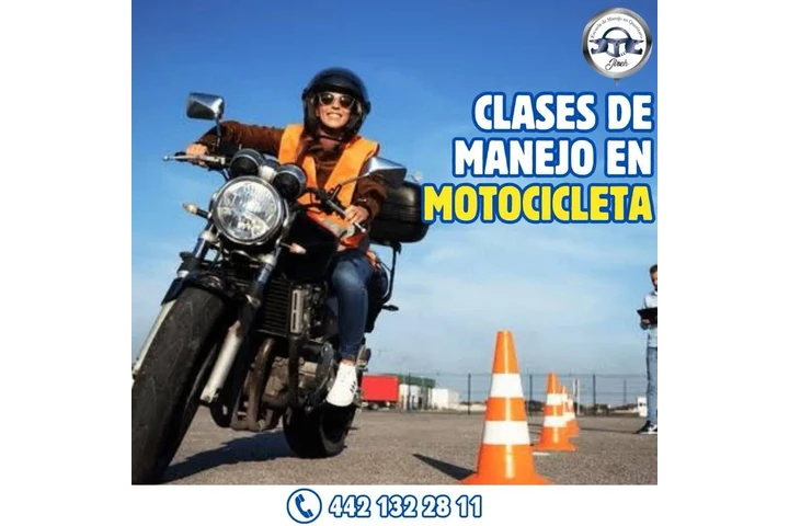 Escuela de Manejo Auto o Moto image 2