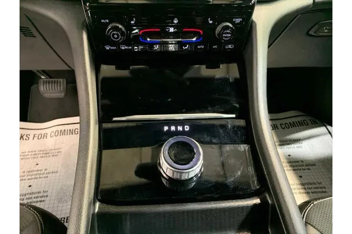 $39490 : Jeep Grand Cherokee 2024 4x4 image 7