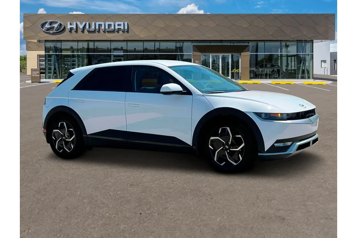 $23500 : Hyundai IONIQ 5 2024 SE 4dr image 10