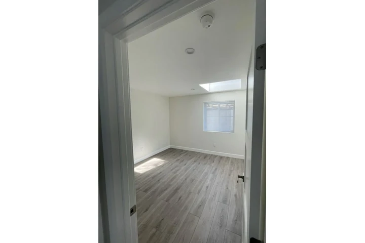 $1100 : ESPECTACULAR APTO 1 HABITACION image 4