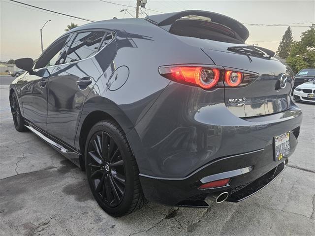 $20995 : 2020 MAZDA3 Premium Hatchback image 8