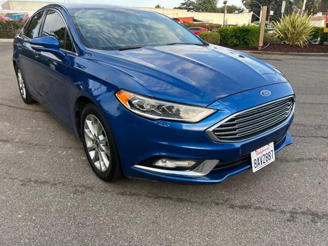 $12600 : 2017 Fusion SE image 6