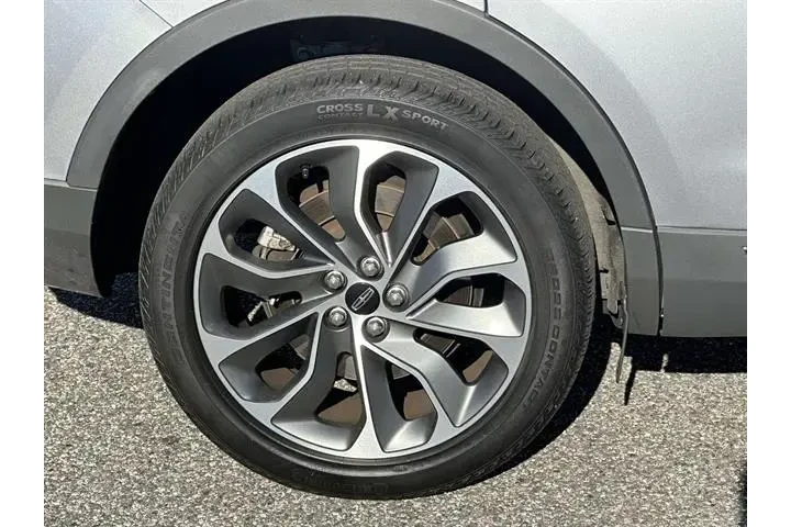 $31645 : Lincoln Nautilus 2022 AWD Re image 7