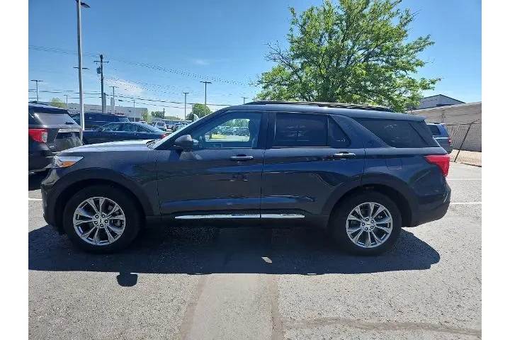 $32893 : Ford Explorer 2022 AWD XLT 4 image 5