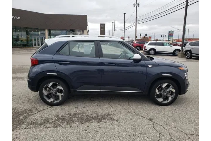 $16987 : Hyundai VENUE 2022 Limited 4 image 7