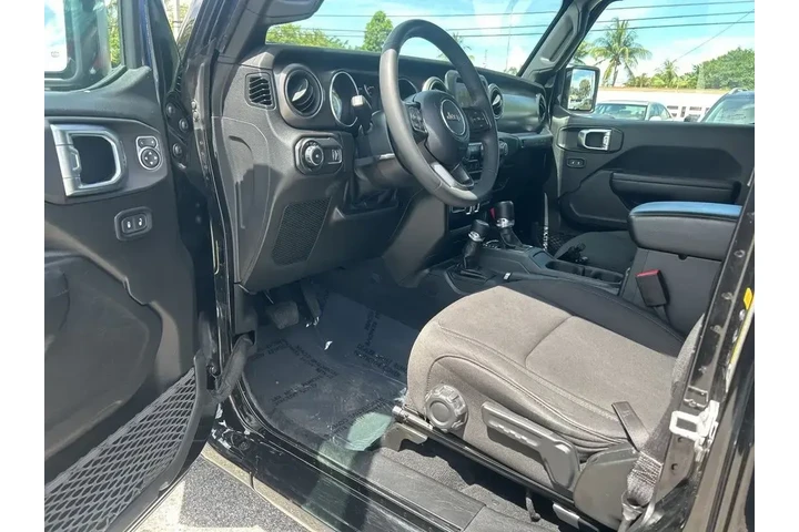 $23144 : Jeep Wrangler 2023 4x4 Sport image 9