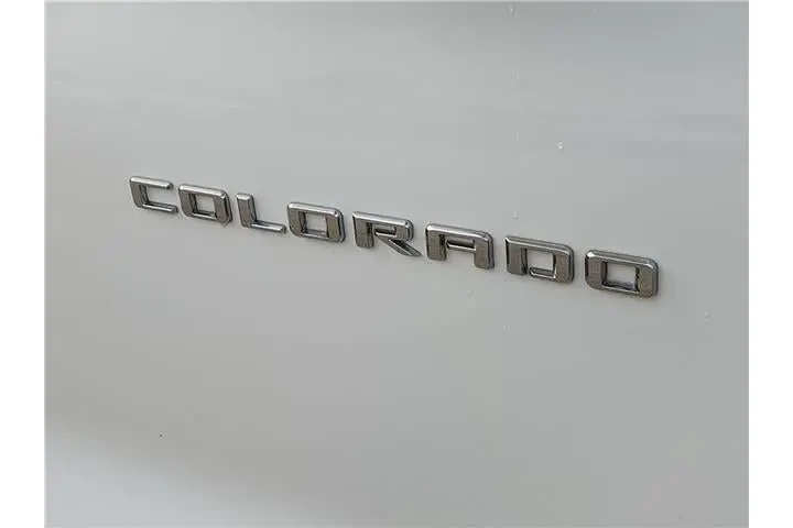 $33995 : Chevrolet Colorado 2023 4x4 image 8