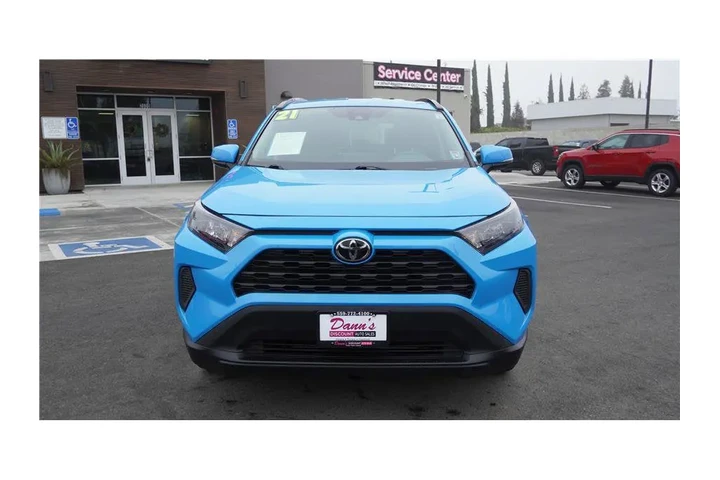 $19984 : 2021 RAV4 LE image 3