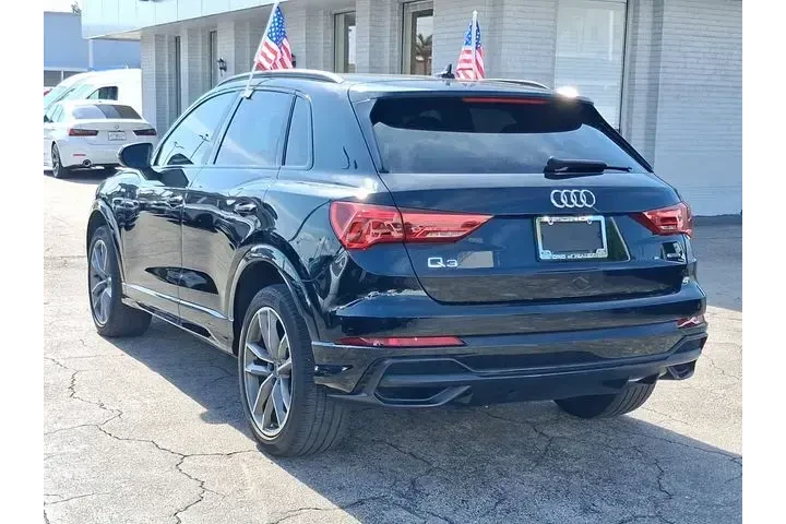 $22990 : Audi Q3 2021 AWD quattro S l image 3