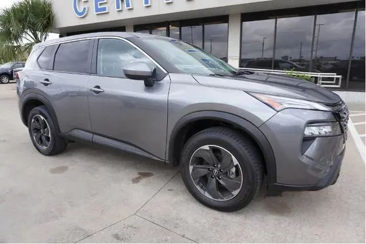 $23288 : Nissan Rogue 2024 SV 4dr Cro image 1