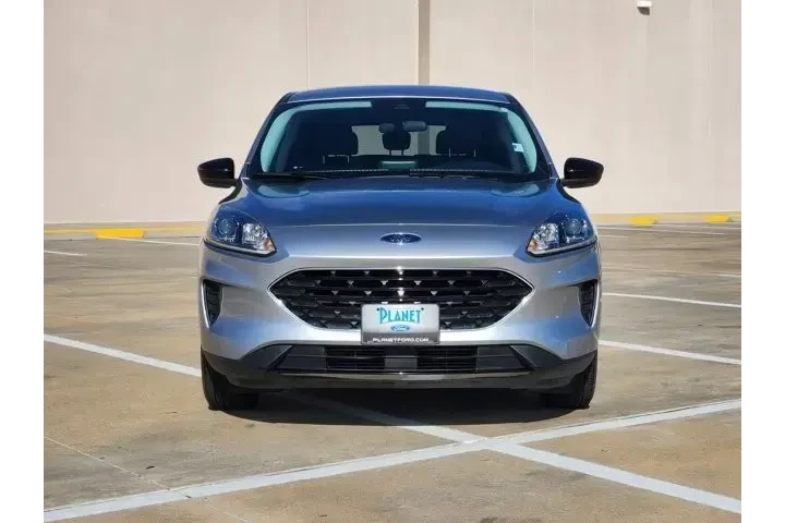 $19581 : Ford Escape 2022 SE 4dr SUV image 2