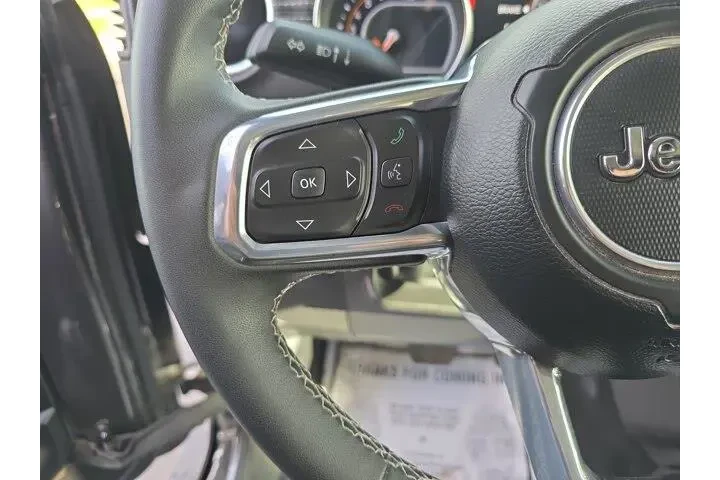 $32999 : Jeep Gladiator 2023 4x4 Over image 8