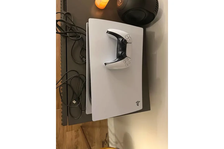 $300 : ps5 for sale image 4