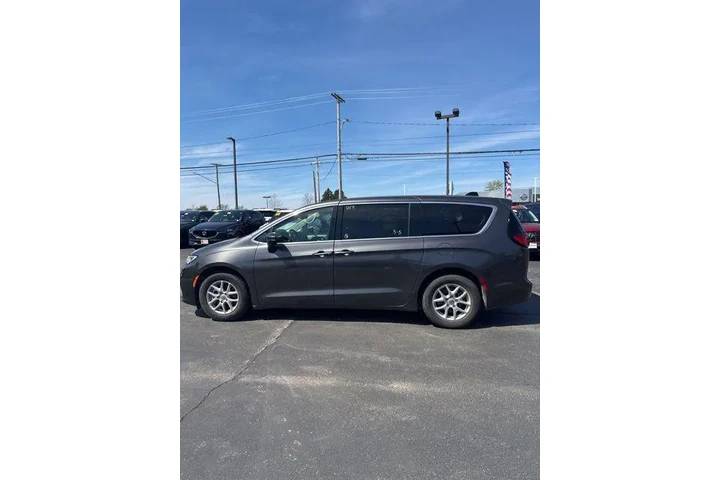$24990 : Chrysler Pacifica 2023 Touri image 2