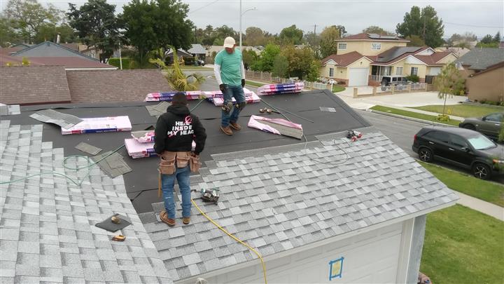 Roofing instalatión image 1