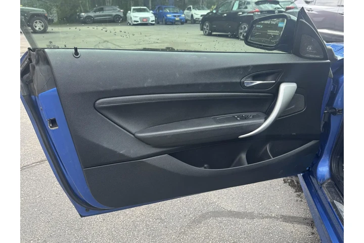 $23479 : 2016 BMW 2 Series M235i xDrive image 9