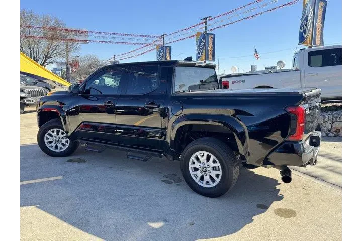 $35394 : Toyota Tacoma 2025 4x2 SR5 4 image 7